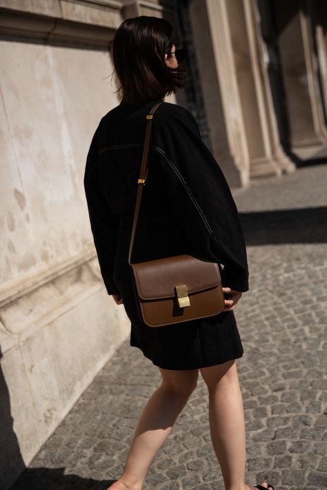 Kimono Dress + Céline Box Bag — VIENNA WEDEKIND Celine Box Bag Outfit, Celine Bag Outfit, Tas Celine, Celine Classic Box Bag, Celine Classic Box, Celine Box Bag, Celine Box, Kimono Wrap Dress, French Girl Chic