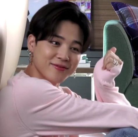 Jimin Sassy, Most Stylish Men, Bts Group Picture, Funny Marvel Memes, Clothes Organization Diy, Kings Park, Park Jimin Cute, Image Icon, Bts Funny Moments