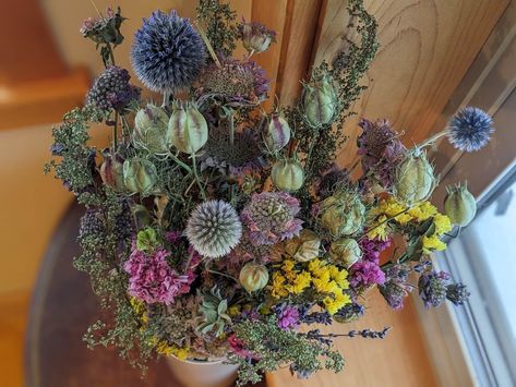 If you’ve never ordered dried bouquets online, then you may be wondering—what’s all the fuss about? Dried flowers can be a great alternative to fresh ones for a number of reasons, especially if you’re looking for a maintenance-free approach to decorating with florals.  While fresh blooms may require pruning and swapping out water, dried ones [...] The post 8 Essential Tips From A Professional Gardener For Ordering & Caring for Dried Flowers appeared first on Petal Republic. Preserved Bouquet, Compost Bucket, Pink Grass, Dried Bouquet, Beautiful Home Decor, Flowers Online, How To Preserve Flowers, Clematis, Beautiful Home