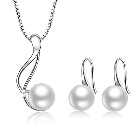 Freshwater Pearl Jewellery Necklace Earrings Set 925 Ster... https://www.amazon.co.uk/dp/B07BJ7YTN6/ref=cm_sw_r_pi_dp_U_x_DzpIBbN42KCJQ Blue Pearl Earrings, Classic Pearl Earrings, Freshwater Pearl Jewelry, Pearl Necklace Earrings, Pearl Jewelry Necklace, Women's Jewelry Sets, Silver Jewellery Sets, Pearl Pendant Necklace, Metal Necklaces