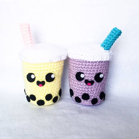 New little Boba Tea cups. 😛 (Sorry for horrible lighting lately). - - - - - #bobatea #drink #amigurumi #crochet #handmade #food #kawaii Food Kawaii, Handmade Food, Always Smiling, Crochet Food, Boba Tea, Crochet Handmade, Bring Happiness, Crochet Home, Bracelet Crafts