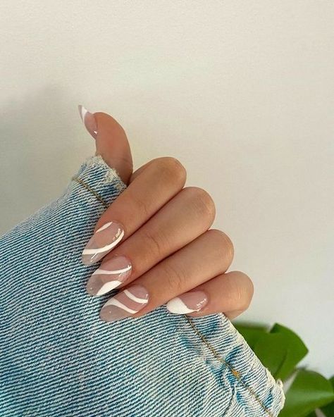 Unghie Sfumate, Kutek Disney, Nails Trend, Elegant Nail, Minimal Nails, Simple Acrylic Nails, White Nail, Fire Nails, Nail Inspiration