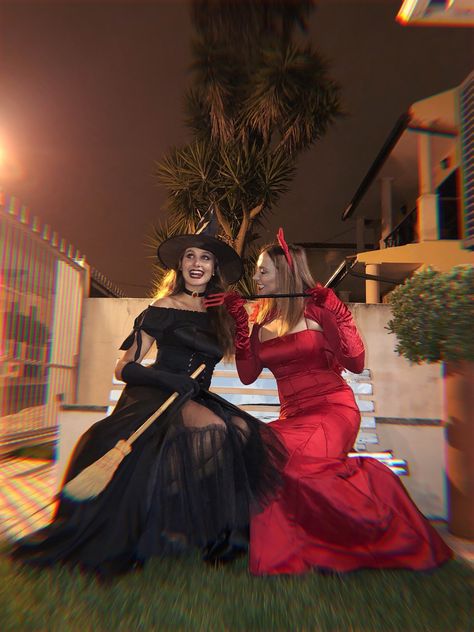 #witch #witchesofinstagram #devil #halloween #halloweenparty #halloweencostumeswomen #costumes #spookyseason Devil Halloween Costume For Women, Red Witch Costume, Halloween Costume For Friends, Halloween Costumes Devil, Costume For Friends, Halloween Villains, Halloween Villain, Devil Halloween, Devil Costume