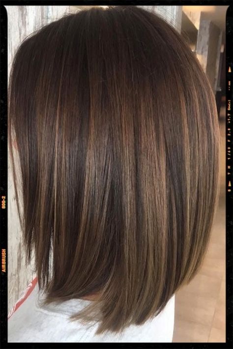 Medium Length Bob Haircut, Colour Hair, Brunette Hair With Highlights, Corte Bob, Lob Haircut, Trendy Hair Color, Hair Color And Cut, Brown Hair With Highlights, Medium Hair Cuts