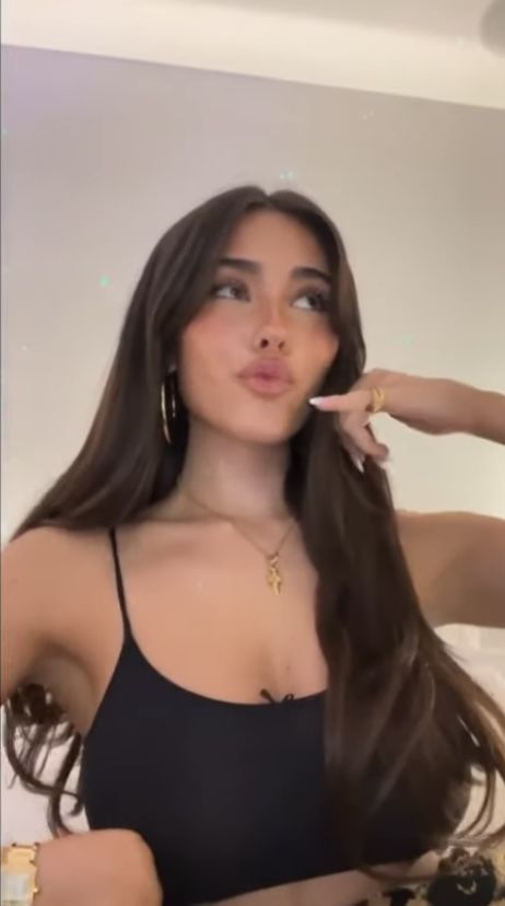 Madison Beer Dancing, Hot Madison Beer, Madison Beer Tiktok, Makeup Egirl, Madison Beer Hair, Kim And Kylie, Madison Beer Tour, Madison Beer Singing, Madison Beer Live Instagram