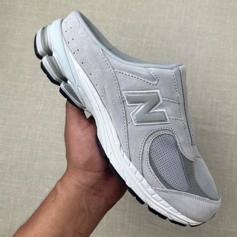 New Balance 2002r Mule “Rain Cloud" Men 12. Brand New In Box 100% Authentic. Fast Shipping All Sales Final Orange Trainers, Brown Casual Shoes, New Balance 515, Industrial Boots, New Balance 2002r, Shoes New Balance, Rain Cloud, Rain Clouds, New Balance Men