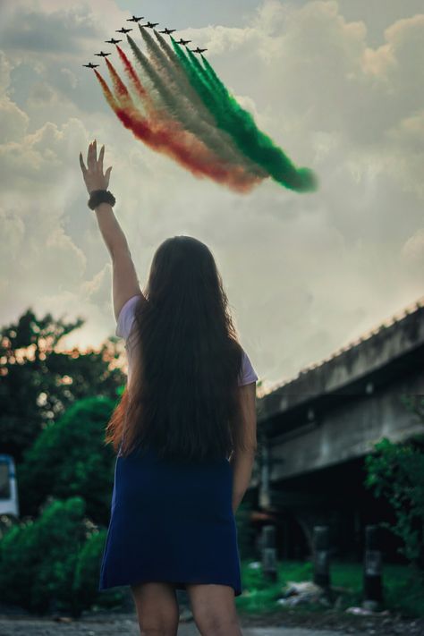 15 August Girls Dpz, Independence Day Photoshoot Ideas, Cloud Quotes, Bad Girl Style, Independence Day Special, 15 August Independence Day, Indian Flag Wallpaper, Animation Wallpaper, Armaan Malik