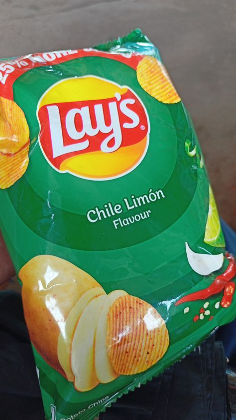 Potato chips 🥔 Lays Chips, Lays Potato Chips, Potato Chips, Chip Bag, Potato, Dark Green, Snack Recipes, Lemon, Chips