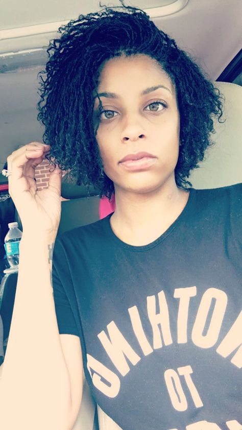 Microlocs Bob Cut, Starter Sisterlocks On Short Hair, Locs Bridal Hairstyles, Sister Locs Styles Short, Short Sister Locs, Short Sisterlocks Styles, Sister Locs Hairstyles, Sister Locs Sisterlocks, Short Microlocs Styles