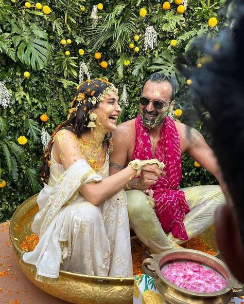 Karishma Tanna Wedding, Pins Pictures, Indian Wedding Songs, Haldi Decoration, Karishma Tanna, Ceremony Outfit, Haldi Ceremony Outfit, Hall Decorations, Sangeet Ceremony