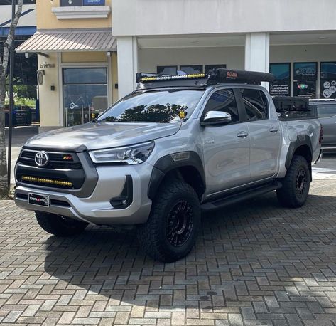 Toyota Hilux Modified, Hilux Modified, Hilux 4x4, Pickup Car, Dream Trucks, Car Wrapping, Lexus Gx470, Driving Lessons, Toyota 4x4