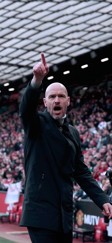 Erik Ten Hag Wallpaper, Erik Ten Hag Manchester United, Football Iphone Wallpaper, Animation Job, Manager Football, Manchester United Coach, Nirvana Mtv, Man City Team, Manchester United Ronaldo