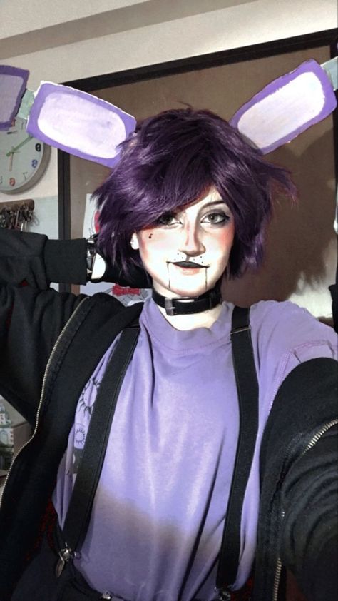 Fnaf Cosplay Bonnie, Purple Hair Costume Ideas, Bonnie Cosplay Fnaf, Fnaf Bonnie Cosplay, Bonnie Fnaf Cosplay, Chica Fnaf Cosplay, Chica Cosplay Fnaf, Fnaf Cosplay Ideas, Bonnie Cosplay