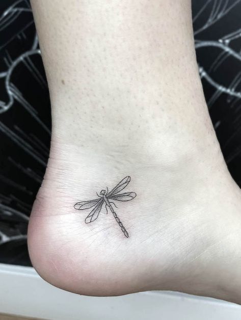 57 Stunning Dragonfly Tattoos With Meaning - Our Mindful Life Small Dragonfly Tattoo, Dragonfly Tattoo Design, Elbow Tattoos, Bicep Tattoo, Back Of Shoulder Tattoo, Tattoo Bracelet, Dragonfly Tattoo, Dragon Fly, Cover Up Tattoos