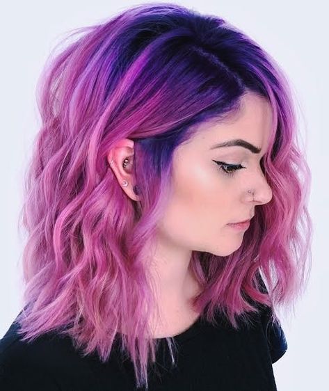 Cool Pink Hair, Cool Hair Ideas, Pink Peekaboo Hair, Pink Short Hair, Short Punk Hair, Pink Hair Color Ideas, Pink Purple Hair, Pink Hair Color, Pink Ombre Hair