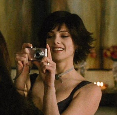 الجدول الدوري, Alice Twilight, Alice Cullen, Twilight Pictures, Ashley Greene, The Twilight Saga, Twilight Saga, Film Serie, What’s Going On