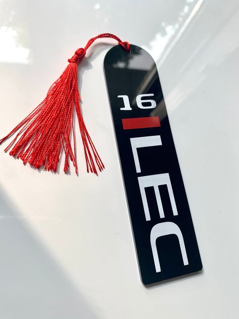 F1 Gift Ideas Diy, Formula 1 Gift Ideas Diy, F1 Cricut, Formula 1 Gift Ideas, Formula 1 Bookmark, F1 Gift Ideas, F1 Themed Gifts, F1 Bookmark, Chrismas Diy