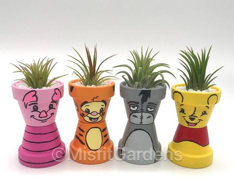 Pooh Winnie, Clay Pot Projects, Winnie The Pooh And Friends, Flower Pot People, Clay Pot People, Pooh And Friends, Flower Pot Art, Terra Cotta Pot Crafts, Flower Pot Design