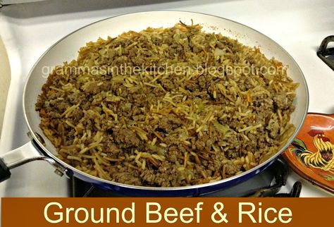 Gramma's in the kitchen Beef Rice A Roni, Beef Flavored Rice, Ricearoni Recipes, Ground Beef Rice, Rice A Roni, Beef Rice, Hearty Casseroles, Flavored Rice, Hot Dish