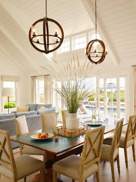 Inside a Nantucket dream house with a serene coastal color scheme Nantucket Cottage Interiors, Coastal Color Scheme, Nantucket House, Nantucket Cottage, Cottage Interior Design, House Mediterranean, Nantucket Home, Coastal Interior, Happy Friday Friends