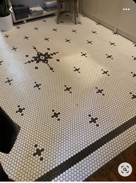 Historical Tiles Bathroom, Master Closet Tile Floor, Prepasted Wallpaper Bathroom, Vintage Penny Tile Bathroom Floor, Hexagon Tile Pattern Floor, Black And White Hex Tile Bathroom, Penny Tile Entry, Black And White Penny Tile Floor, Penny Tile Floor Pattern