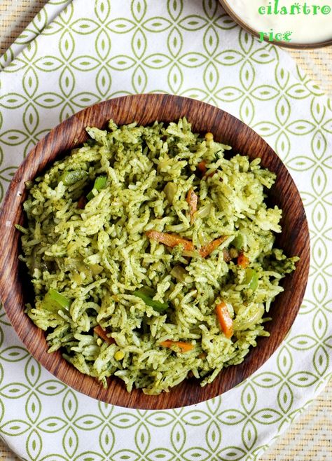 Cilantro rice or coriander rice recipe, very tasty, quick and healthy rice with cilantro and vegetables!  Recipe Palak Rice, Cilantro Rice Recipe, Coriander Rice, Spinach Rice, Cilantro Rice, Indian Rice Recipes, North Indian Recipes, Healthy Rice, Rice Varieties