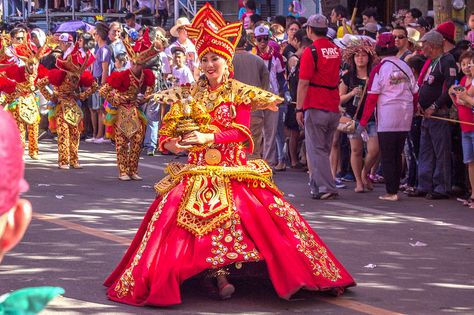 Sinulog Festival Queen | by Dagon Hoyohoy Sinulog Festival, Queen Outfits, Cebu, Headpiece, Harajuku, Queen, Festival, Beauty