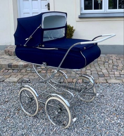 Mothercare Prams, Vintage Pram, Baby Equipment, Baby Prams, Baby Carriage, Baby Things, Bits And Bobs, Vintage Baby, Kids And Parenting