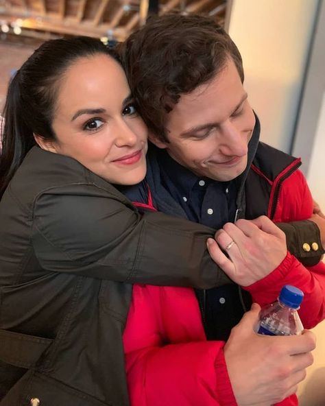 Cute Ghibli Wallpaper, Cute Ghibli, Brooklyn 99 Cast, Ghibli Wallpaper, Brooklyn Nine Nine Funny, Wallpaper Studio, Jake And Amy, Melissa Fumero, Amy Santiago