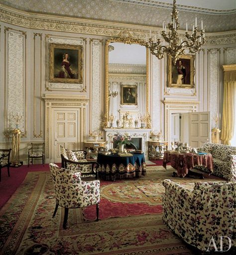 Reflecting the taste of Queen Victoria’s mother, the Duchess of Kent (née Princess Victoria of Saxe-Coburg-Saalfield), the drawing room features an adaptation of a mid-19th-century flowered fabric used at Frogmore in the 1860s. Windsor Castle Interior, Frogmore House, Living Room Drawing, Castle Interiors, Castle England, Royal Home, Manor Homes, Drawing Rooms, Castle Home