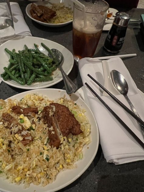 Rice Dinner Aesthetic, Chinese Dinner Aesthetic, Din Tai Fung Aesthetic, Fried Rice Aesthetic, Taiwanese Lunch, Chinese Food Astethic, Chinese Food Takeout Aesthetic, Chinese Food Restaurant Aesthetic, Taiwanese Food Street