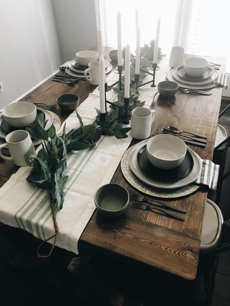 Table Settings Everyday Dinnerware Sets, Boho Tablescape Dining Rooms, Gray Dinner Table Decor, Hearth And Home Magnolia, Hearth And Hand With Magnolia Kitchen Decor, Dark Brown Table Decor Dining Rooms, Heart And Hand Magnolia Decor, Dining Room Table Place Settings, Dark Brown Dining Table Decor