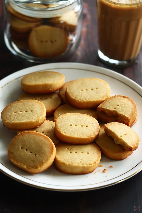 Salt Biscuits Recipe, Salt Biscuits, Cookies Recipes Indian, Butter Biscuits Recipe, Butter Biscuit, Butter Biscuits, Sweet Temptation, Tea Biscuits, Biscuits Easy