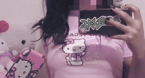 Hello Kitty Y2k, Kitty Clothes, Charmmy Kitty, Hello Kitty Clothes, Hello Kitty Aesthetic, Trashy Y2k, Pink Girly Things, Hello Kitty Pictures, Hello Kitty Items