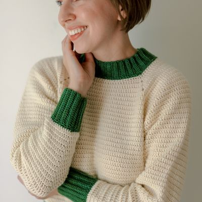 Crochet Jumper Free Pattern, Pullover Sweaters Pattern, Crochet Jumper Pattern, Crochet Sweater Free, Ribbed Crochet, Crochet Yoke, Crochet Jumper, Chunky Knit Jumper, Crochet Sweater Pattern Free