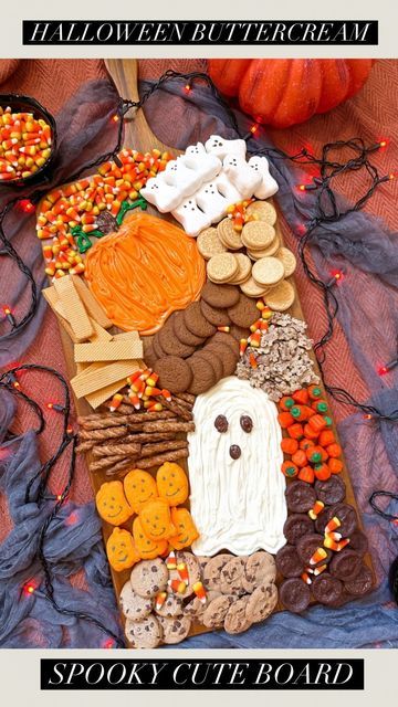 Tara Panasiuk on Instagram: "Halloween themed buttercream board 🧡🎃🖤 Comment “BOARD” to be sent some great options to use for this 🤗  If you haven’t tried a buttercream board yet… they are so fun and delicious for entertaining! 👻 I made a ghost and a pumpkin with the buttercream and then set out various items for dipping 😍  Enjoy!!  #entertainingathome #partyideas #halloween #halloweenideas #halloweenparty" Boo Cuterie Board, Sweet Charcuterie Board Ideas Halloween, Fall Buttercream Board, Halloween Cookie Charcuterie Board, Halloween Icing Board, Dessert Board Halloween, Halloween Food Plater, Halloween Frosting Board, Halloween Desert Boards