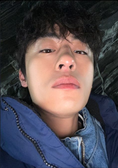 koo kyo hwan 구교환 Koo Kyo Hwan, Hong Kyung, Top Drama, Drama List, K Actors, 웃긴 사진, Male Actors, The Boy Is Mine, Kdrama Actors