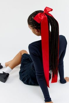 Bow Hairstyle Black Women, Bow Hairstyles, Satin Hair Bow, Hairstyle Ideas Easy, Unique Bows, Bold Makeup Looks, Bow Barrette, Bow Hairstyle, Ribbon Hairstyle