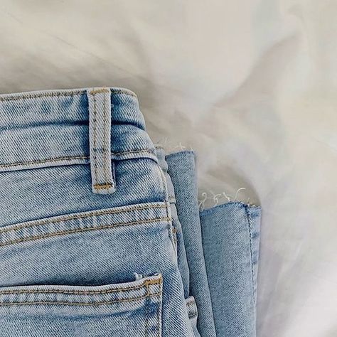 White Instagram Filler Photos, Blue Instagram Filler Photos, Fashion Filler Photos Instagram, Simple Filler Photos, Light Denim Aesthetic, Blue Filler Photos Instagram, Light Blue Jeans Aesthetic, Levis Photography, Object Aesthetic