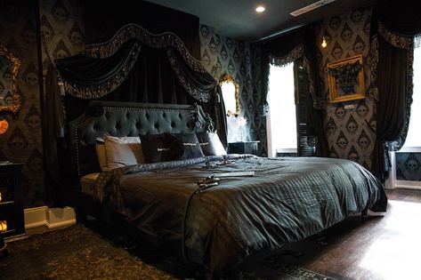 Booking.com Recreates the Addams Family Mansion in Brooklyn – Adweek Dark Modern Bedroom, Gothic Bedroom Ideas, Goth Bedroom, Goth Things, Gothic Bedroom, Victorian Bedroom, Moody Bedroom, Glam Bedroom, Gothic Glam