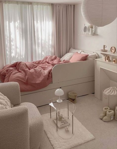 Room Dressing, Door Room, Hiasan Bilik Tidur, Dekorasi Kamar Tidur, Small Room Design, Dream House Rooms, Cozy Room Decor, Minimalist Room, Room Design Bedroom