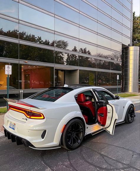 Hellcat Red Eye Charger, Red Eye Hellcat, White Dodge Charger, Charger Hellcat, Dodge Charger Hellcat, Charger Srt Hellcat, Dodge Charger Srt, Charger Srt, Dodge Muscle Cars