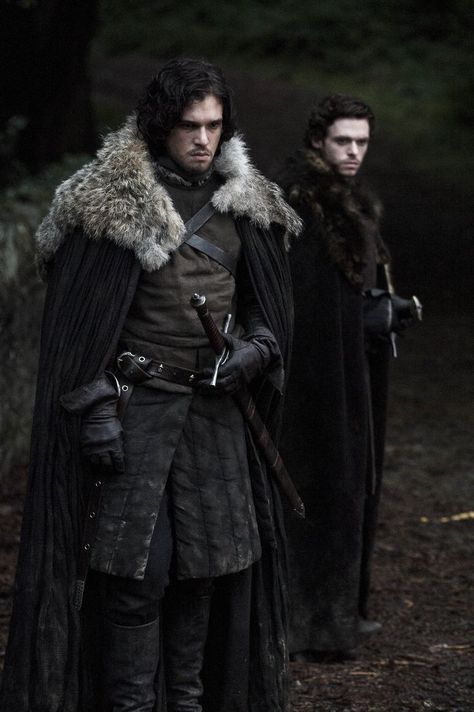 Remember when winter was coming? Oh wait . . . still coming . . . Jon Snow Costume, Game Of Thrones Outfits, Eddard Stark, Trendy Games, John Snow, Robb Stark, Got Game Of Thrones, Medieval Clothes, Lena Headey