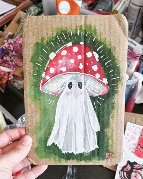 Mushroom Painting Ideas Acrylic, Mushroom Painting Aesthetic, Ghost Mushroom Tattoo, Painting Ideas Mushrooms, Mushroom Painting Ideas On Canvas, Mushroom Painting Easy, Ghost Painting Canvas, Simple Mushroom Painting, Mini Mushroom Painting