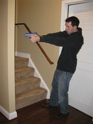 How to safely clear your home when you think there's an intruder An Intruder, Doomsday Prepping, Apocalypse Survival, Zombie Survival, Tactical Survival, Home Protection, Home Defense, Emergency Prepping, Home Safety