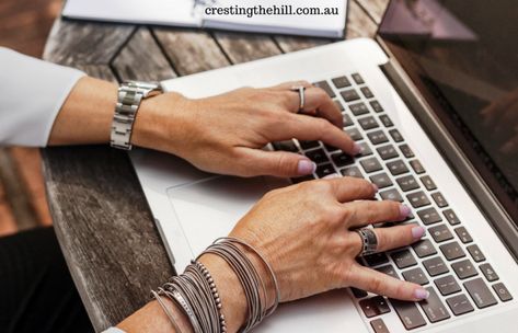 Why do you write/blog? is it to breathe and share your story? Neuer Job, Travel Writing, Writing Jobs, Freelance Writing, Writing Services, Time Management, Business Women, Affiliate Marketing, Make Money Online