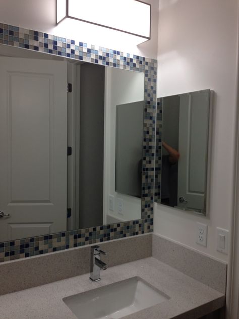 Ultra Clear mirror installed on a wall with glass tile as the boarder. Install of mirror completed by Cut Rate Glass Inc in Las Vegas. Mirror With Tile Border, Lighted Glass Blocks Diy, Diy Tile Mirror, Mirror Framing, Sticky Tile, Mirrored Walls, Tile Border, Tile Board, Mirror Tile