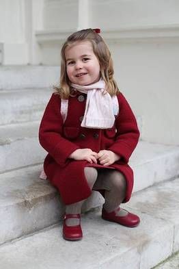 Kate Middleton's personal photographs of Prince Louis, Prince George and Princess Charlotte - Photo 3 Ducesa Kate, Vévodkyně Kate, Principe William Y Kate, Kate Und William, Duchesse Kate, Düşes Kate, Prince William Et Kate, Princesa Charlotte, Looks Kate Middleton