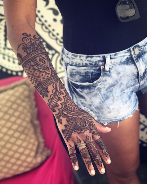 Henna tattoo mehndi design Mehndi Designs Full Arm, Henna Designs Drawing, Tattoo Mehndi Design, Henna Sleeve, Henna Styles, New Henna Designs, Tattoo Mehndi, Henna Style Tattoos, Henna Inspiration