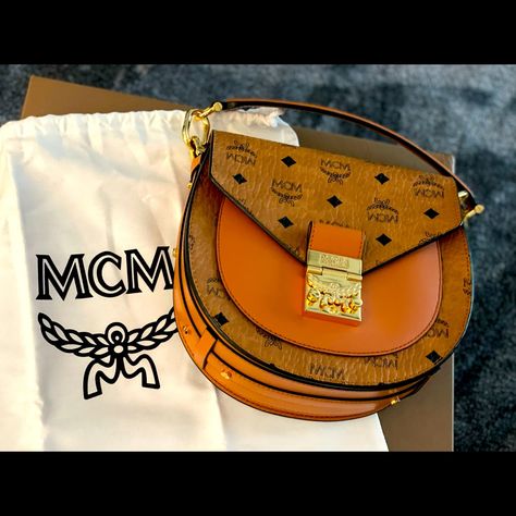 Mcm Bags Purses, Mcm Vanity, Vanity Case Bag, Mcm Purse, Gucci Vintage Bag, Beige Purses, Mcm Bags, Gucci Vintage, Vanity Bag